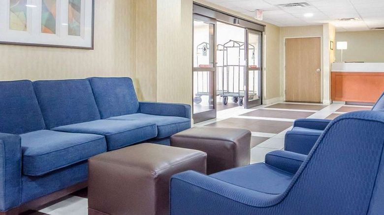 <b>Comfort Inn Winchester Lobby</b>. Images powered by <a href="https://iceportal.shijigroup.com/" title="IcePortal" target="_blank">IcePortal</a>.