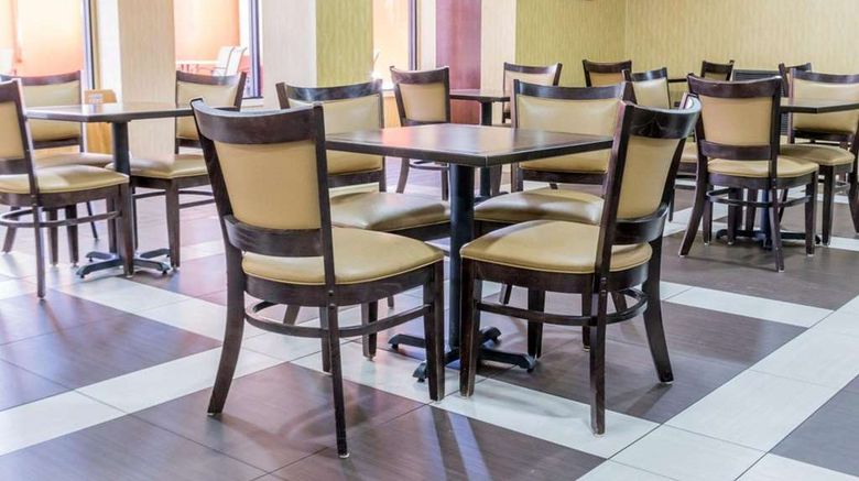 <b>Comfort Inn Winchester Restaurant</b>. Images powered by <a href="https://iceportal.shijigroup.com/" title="IcePortal" target="_blank">IcePortal</a>.
