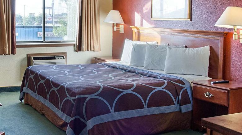 <b>Rodeway Inn Florence Room</b>. Images powered by <a href="https://iceportal.shijigroup.com/" title="IcePortal" target="_blank">IcePortal</a>.