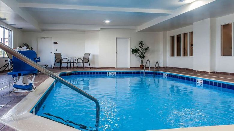 <b>Comfort Inn & Suites at Mount Sterling Pool</b>. Images powered by <a href="https://iceportal.shijigroup.com/" title="IcePortal" target="_blank">IcePortal</a>.