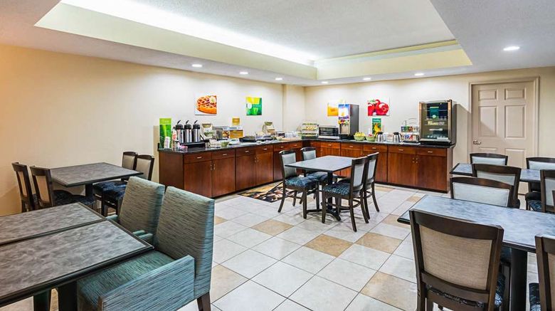 <b>Quality Inn Berea Lodge Restaurant</b>. Images powered by <a href="https://iceportal.shijigroup.com/" title="IcePortal" target="_blank">IcePortal</a>.