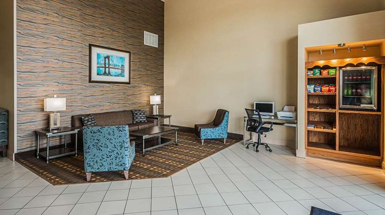 Quality Inn Berea Lodge Lobby