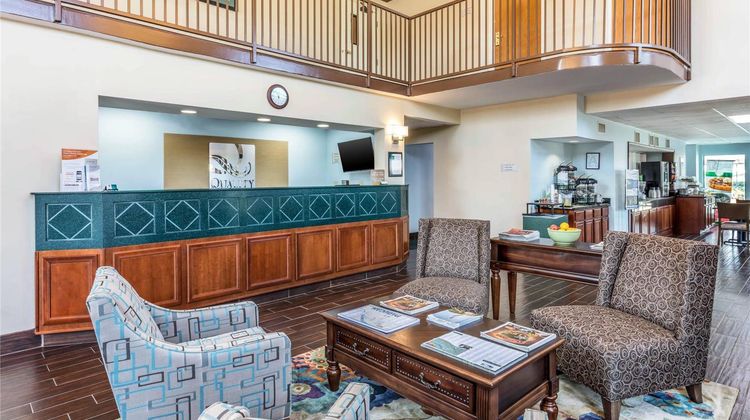 Quality Suites Paducah Lobby