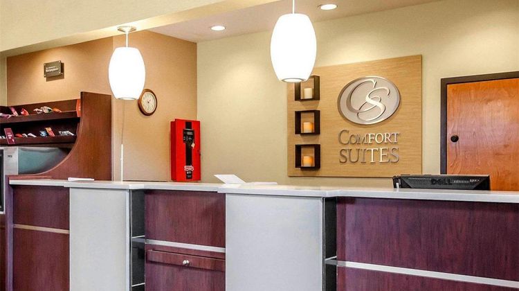 Comfort Suites Lobby
