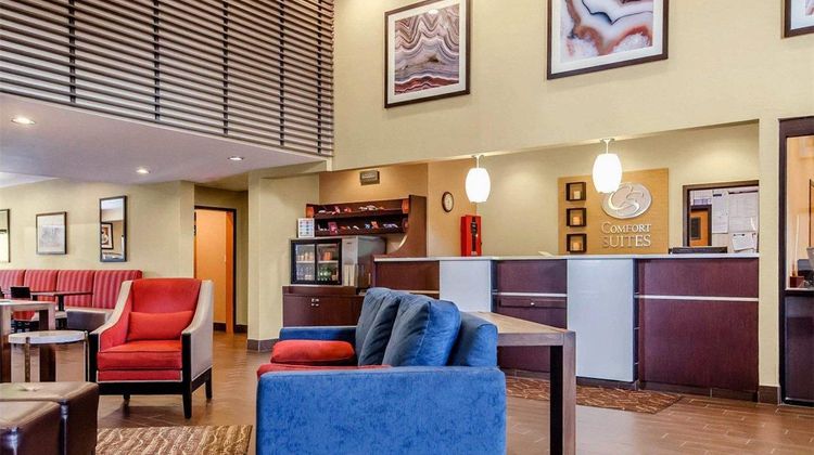Comfort Suites Lobby