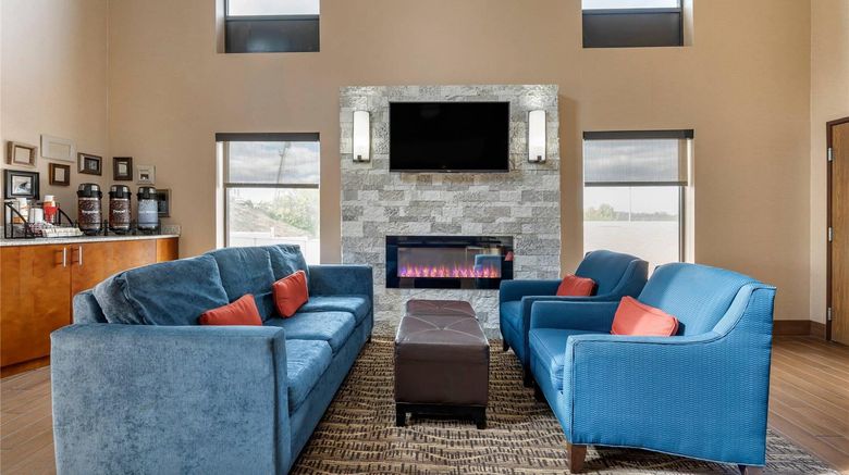 <b>Comfort Inn Lobby</b>. Images powered by <a href="https://iceportal.shijigroup.com/" title="IcePortal" target="_blank">IcePortal</a>.