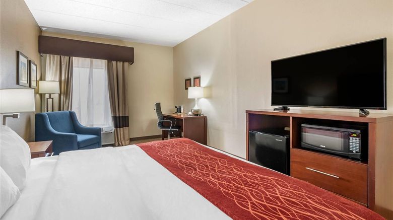 <b>Comfort Inn Room</b>. Images powered by <a href="https://iceportal.shijigroup.com/" title="IcePortal" target="_blank">IcePortal</a>.