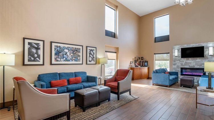 Comfort Inn Lobby