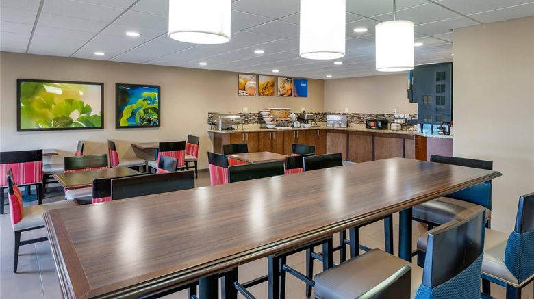 <b>Comfort Inn Restaurant</b>. Images powered by <a href="https://iceportal.shijigroup.com/" title="IcePortal" target="_blank">IcePortal</a>.