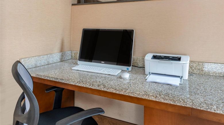 <b>Comfort Inn Other</b>. Images powered by <a href="https://iceportal.shijigroup.com/" title="IcePortal" target="_blank">IcePortal</a>.