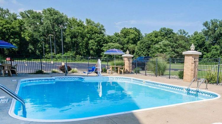 Comfort Inn Henderson - Evansville South Pool