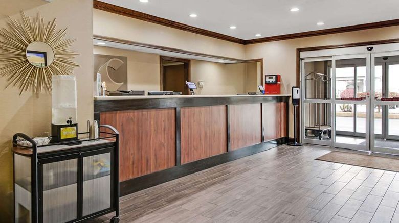 <b>Comfort Inn Henderson - Evansville South Lobby</b>. Images powered by <a href="https://iceportal.shijigroup.com/" title="IcePortal" target="_blank">IcePortal</a>.