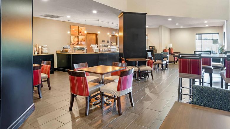 <b>Comfort Suites Restaurant</b>. Images powered by <a href="https://iceportal.shijigroup.com/" title="IcePortal" target="_blank">IcePortal</a>.
