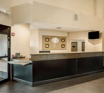 Comfort Suites Lobby