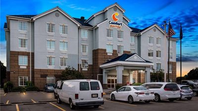 Comfort Suites