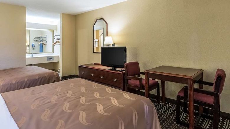 <b>Quality Inn of Alexandria Room</b>. Images powered by <a href="https://iceportal.shijigroup.com/" title="IcePortal" target="_blank">IcePortal</a>.