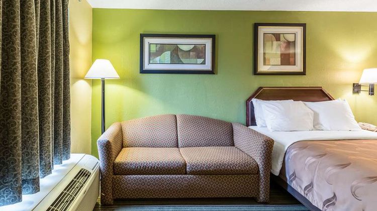 Quality Inn of Alexandria Suite