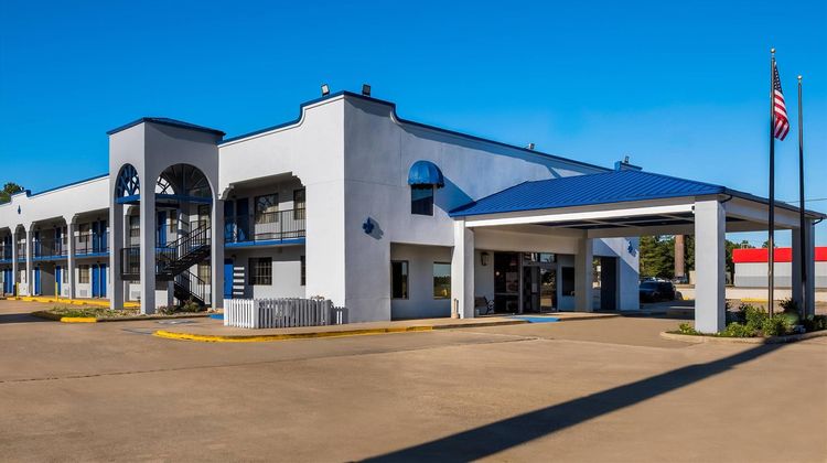 Quality Inn Natchitoches Exterior