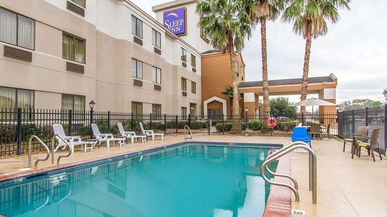 <b>Sleep Inn Lafayette West Pool</b>. Images powered by <a href="https://iceportal.shijigroup.com/" title="IcePortal" target="_blank">IcePortal</a>.