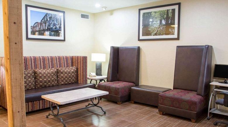<b>Comfort Inn Lobby</b>. Images powered by <a href="https://iceportal.shijigroup.com/" title="IcePortal" target="_blank">IcePortal</a>.