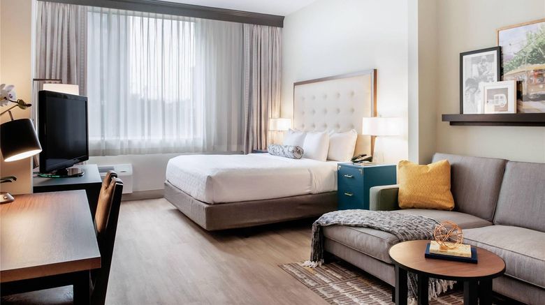 <b>St Charles Coach House, An Ascend Hotel Room</b>. Images powered by <a href="https://iceportal.shijigroup.com/" title="IcePortal" target="_blank">IcePortal</a>.
