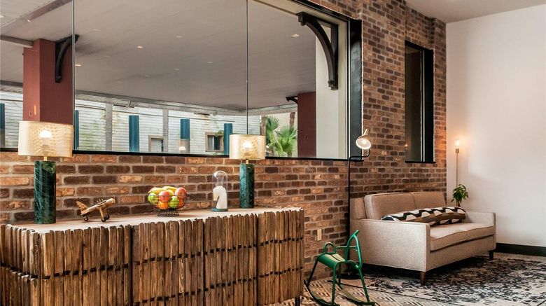 <b>St Charles Coach House, An Ascend Hotel Lobby</b>. Images powered by <a href="https://iceportal.shijigroup.com/" title="IcePortal" target="_blank">IcePortal</a>.