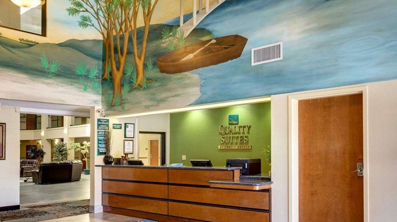 <b>Quality Suites Baton Rouge Lobby</b>. Images powered by <a href="https://iceportal.shijigroup.com/" title="IcePortal" target="_blank">IcePortal</a>.