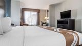 <b>Quality Suites Baton Rouge Suite</b>. Images powered by <a href="https://iceportal.shijigroup.com/" title="IcePortal" target="_blank">IcePortal</a>.