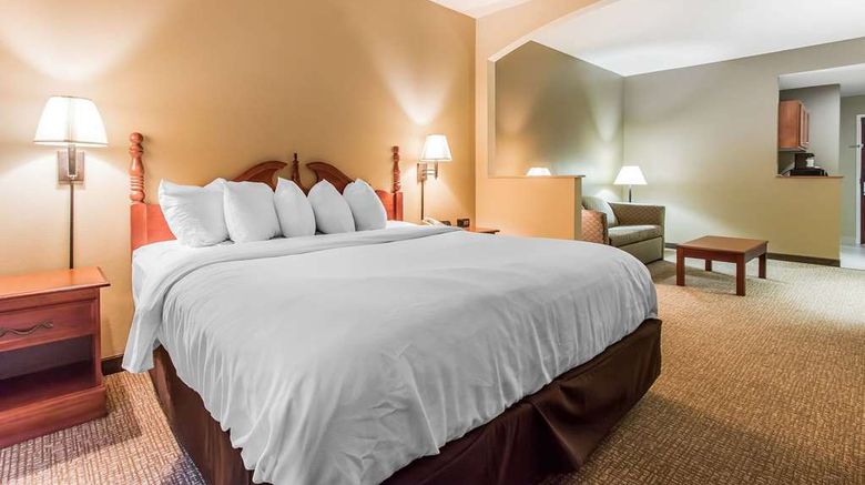 <b>Quality Suites of New Iberia Suite</b>. Images powered by <a href="https://iceportal.shijigroup.com/" title="IcePortal" target="_blank">IcePortal</a>.