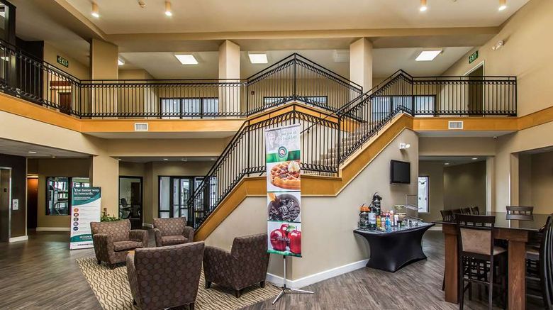<b>Quality Suites of New Iberia Lobby</b>. Images powered by <a href="https://iceportal.shijigroup.com/" title="IcePortal" target="_blank">IcePortal</a>.