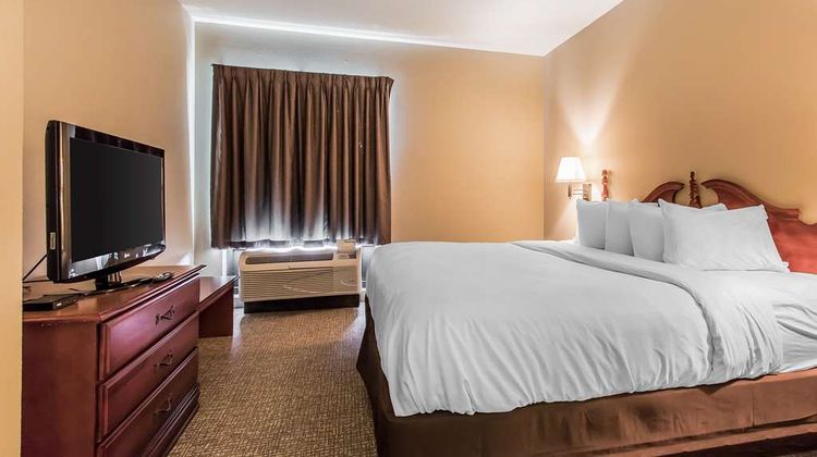 Quality Suites of New Iberia Suite