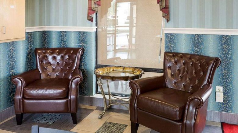 <b>Rodeway Inn & Suites Lobby</b>. Images powered by <a href="https://iceportal.shijigroup.com/" title="IcePortal" target="_blank">IcePortal</a>.