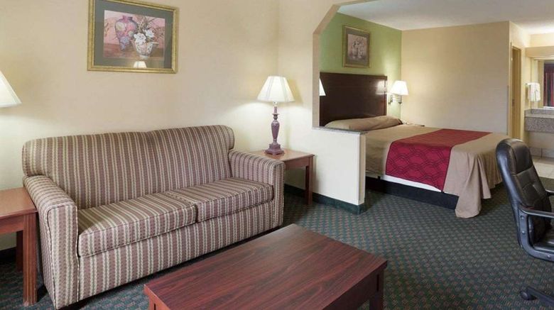 <b>Rodeway Inn & Suites Suite</b>. Images powered by <a href="https://iceportal.shijigroup.com/" title="IcePortal" target="_blank">IcePortal</a>.
