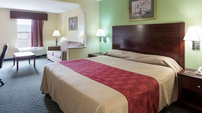 <b>Rodeway Inn & Suites Suite</b>. Images powered by <a href="https://iceportal.shijigroup.com/" title="IcePortal" target="_blank">IcePortal</a>.