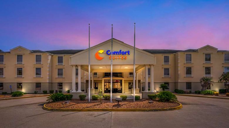 <b>Comfort Suites Exterior</b>. Images powered by <a href="https://iceportal.shijigroup.com/" title="IcePortal" target="_blank">IcePortal</a>.