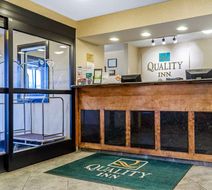 Quality Inn Ruston Lobby