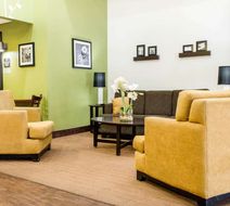 Sleep Inn & Suites Lobby