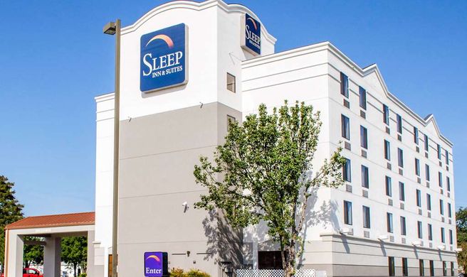 Sleep Inn & Suites Exterior