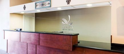 Quality Inn & Suites Lake Charles Lobby