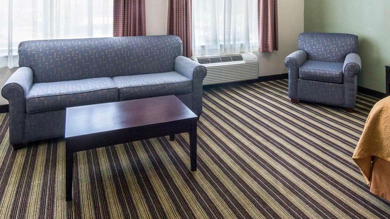 <b>Quality Inn and Suites West Monroe Suite</b>. Images powered by <a href="https://iceportal.shijigroup.com/" title="IcePortal" target="_blank">IcePortal</a>.