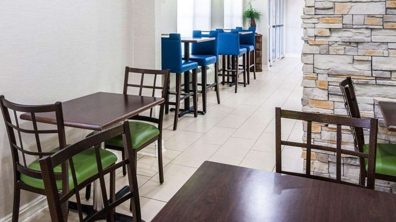 <b>Quality Inn and Suites West Monroe Restaurant</b>. Images powered by <a href="https://iceportal.shijigroup.com/" title="IcePortal" target="_blank">IcePortal</a>.