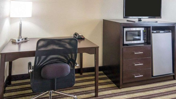 Quality Inn and Suites West Monroe Suite