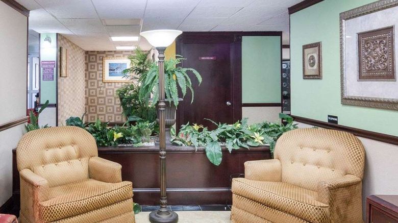 <b>Quality Inn Shreveport Lobby</b>. Images powered by <a href="https://iceportal.shijigroup.com/" title="IcePortal" target="_blank">IcePortal</a>.