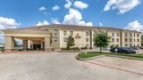 Comfort Suites Exterior