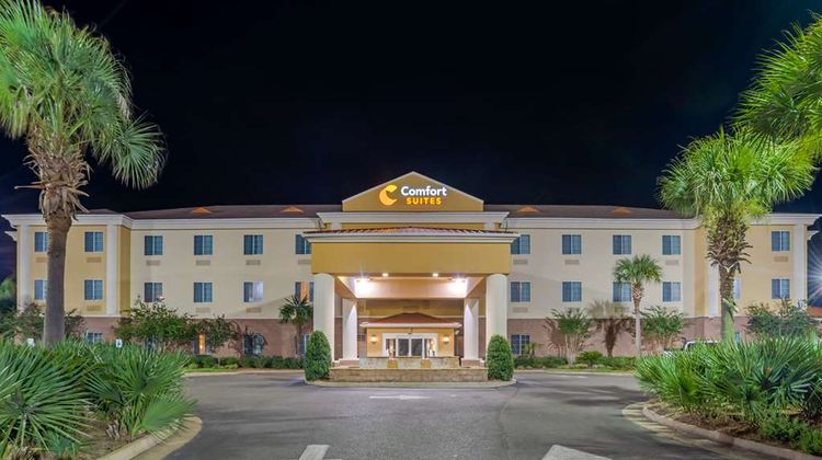 Comfort Suites Exterior