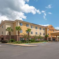 Comfort Suites