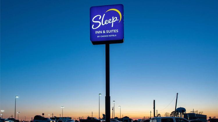 Sleep Inn & Suites Exterior