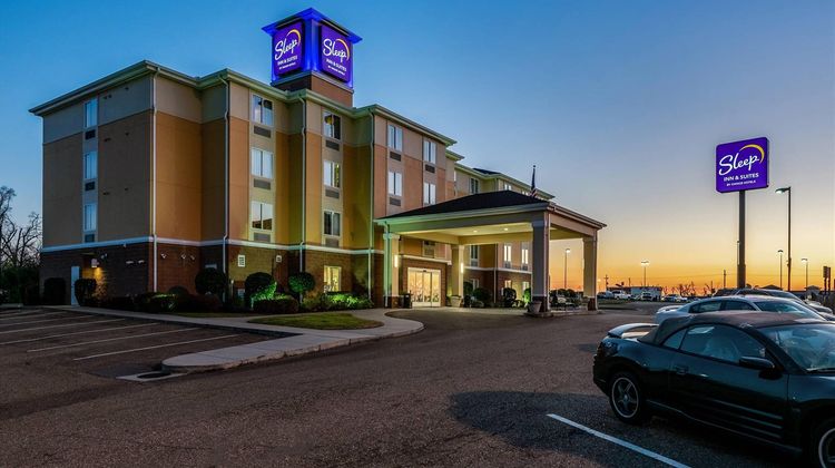 Sleep Inn & Suites Exterior