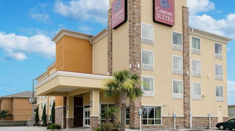 Comfort Suites Exterior