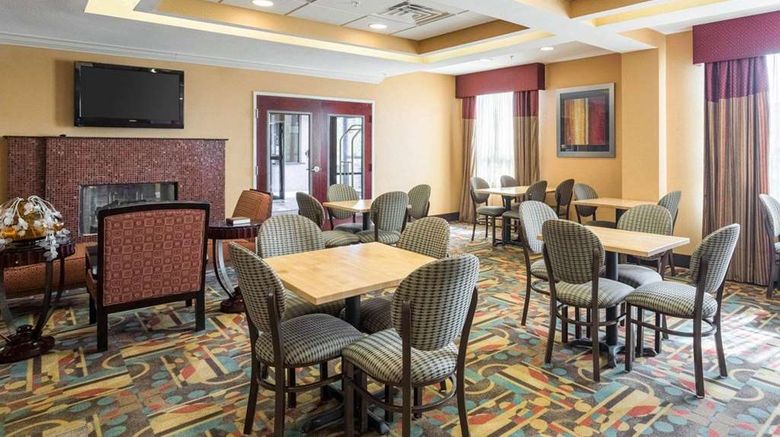 <b>Quality Inn Donaldsonville Restaurant</b>. Images powered by <a href="https://iceportal.shijigroup.com/" title="IcePortal" target="_blank">IcePortal</a>.